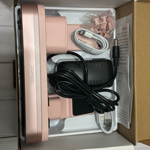 Apple Watch, iPhone and AirPod Charging Station - Picture 6 of 8